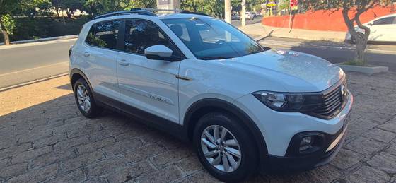 VOLKSWAGEN T-CROSS 1.0 200 TSI TOTAL FLEX SENSE AUTOMÁTICO VOLKSWAGEN T-CROSS 1.0 200 TSI TOTAL FLEX SENSE AUTOMÁTICO